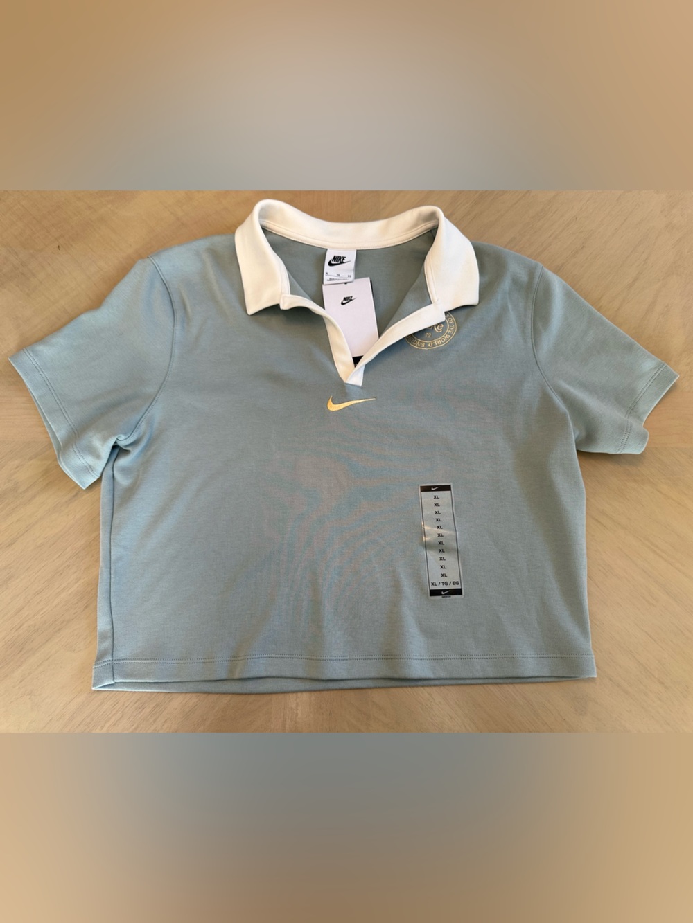 NWT Nike Light Green and White Collar Polo Shirt Women’s Size XL